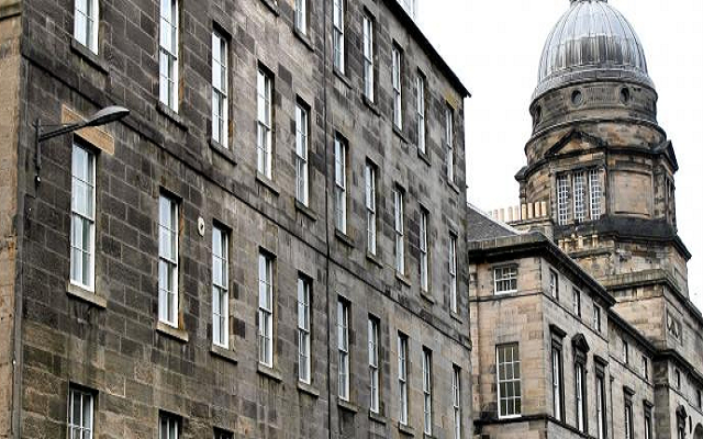 2022年英国爱丁堡大学建筑保护硕士申请案例.jpg